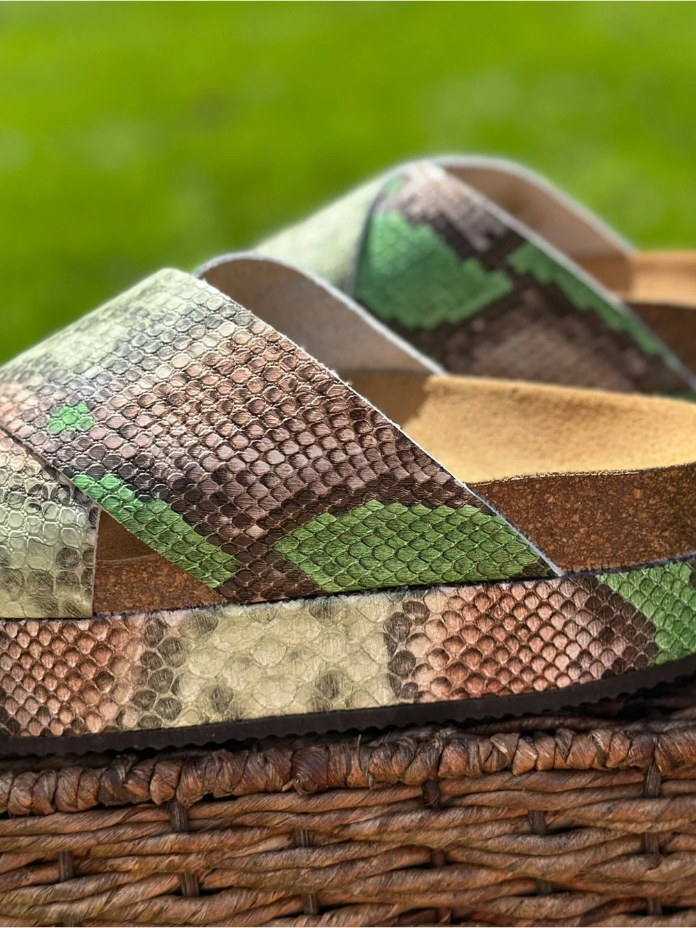 FREE PEOPLE Sidelines Green Snake-Print Slide Flatform Sandal size 36